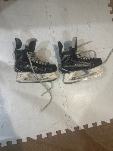 2016 Bauer Supreme 1S Hockey Skates Regular Width Size 4.5 (Used)