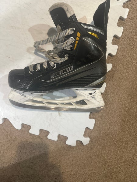 2017 Bauer Supreme HP Pro Hockey Skates Regular Width 6 (Used)