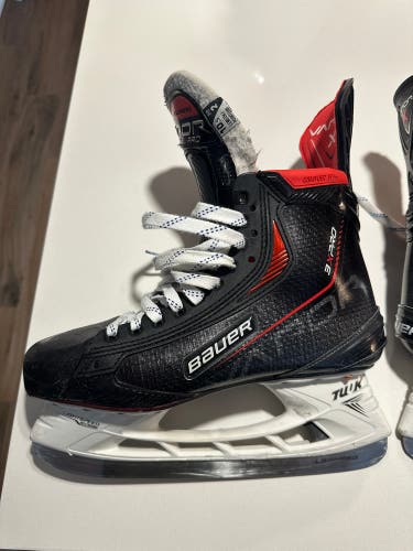 Bauer Vapor 3X Pro Hockey Skates | 10.5 | Regular Width