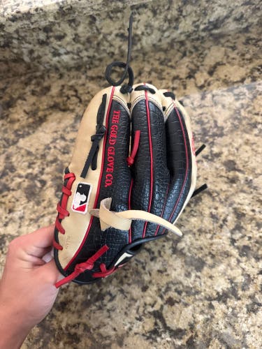 2025 Rawlings Heart of the Hide RH Infield Baseball Glove 11.5" (New)