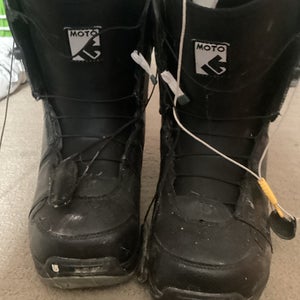 Men's Size M 12.0 (W 13.0) Burton Snowboard Boots Freestyle (Used)