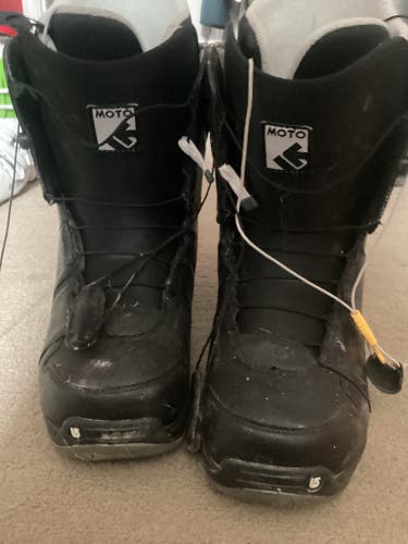 Men's Size M 12.0 (W 13.0) Burton Snowboard Boots Freestyle (Used)