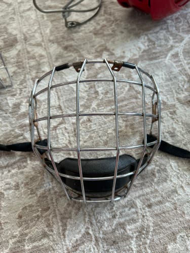 Medium Chrome CCM FM580 Full Cage