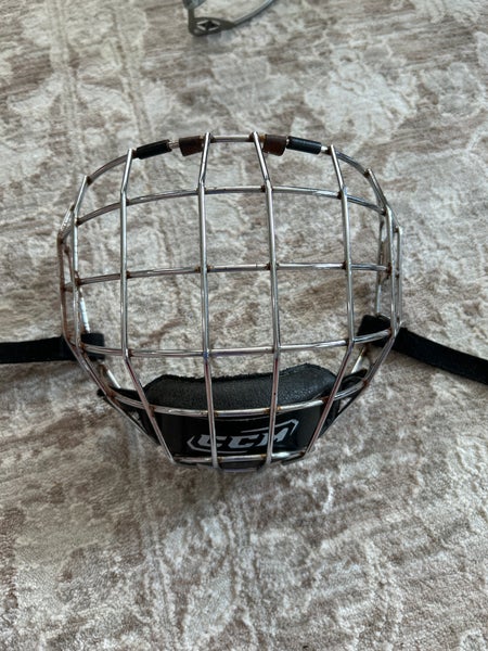 Medium Chrome CCM FM580 Full Cage