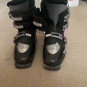 Mondo 20 & 20.5 Nordica Ski Boots (Used)