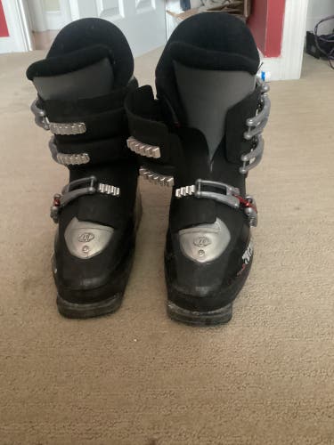 Mondo 20 & 20.5 Nordica Ski Boots (Used)
