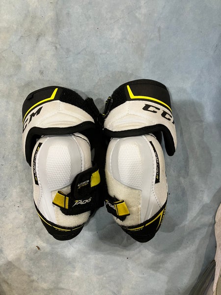 Junior Medium CCM Tacks 9060 Elbow Pads (Used)