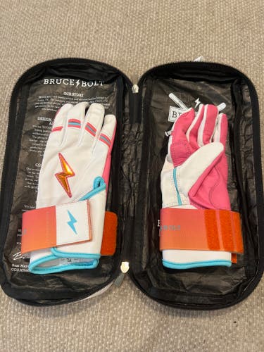 Bruce Bolt Batting Gloves