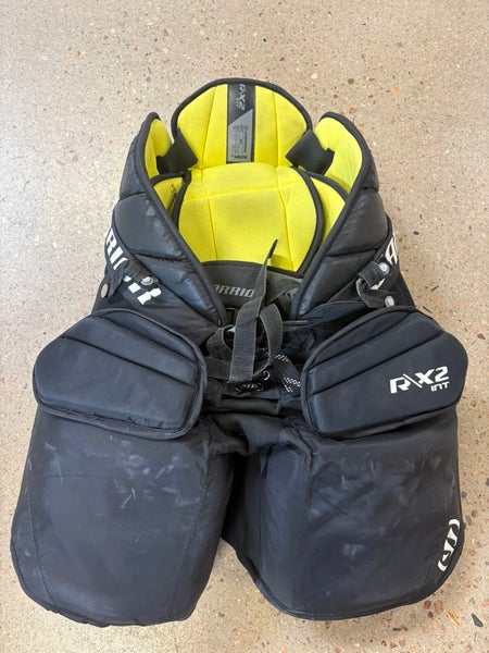 Black Intermediate Medium/Large Warrior Ritual X2 Hockey Goalie Pants (Used)