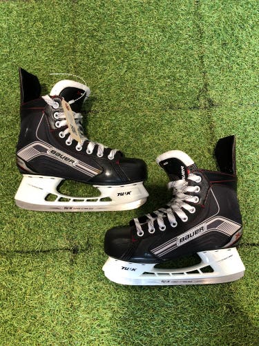 Junior Bauer Vapor X400 Hockey Skates Regular Width Size 5.5 (Used)