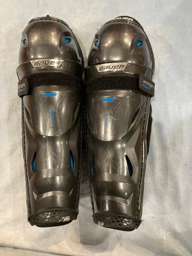 Junior Bauer Vapor Shin Pads 12" (Used)