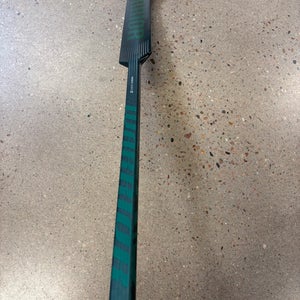 Senior Warrior Ritual V2 Pro Goalie Stick Regular 25" Paddle (Used)