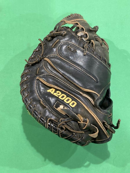 Used Wilson A2000 DPCM Right Hand Throw Catcher's Baseball Glove 33"