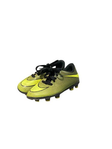 Used Nike Soccer Cleats Yellow Youth 11.0 11834-S000040201