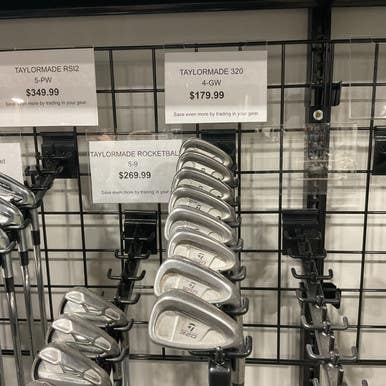Used Taylormade 320 IRON SET Mens Iron Set RH 4I-GW/AW 11834-S000040229