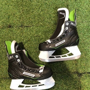 Junior Bauer XLS Hockey Skates Regular Width Size 1 (New)
