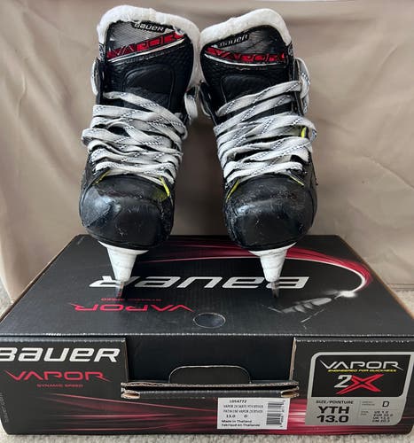 Bauer Vapor 2X Hockey Skates Regular Width 13 (Used)