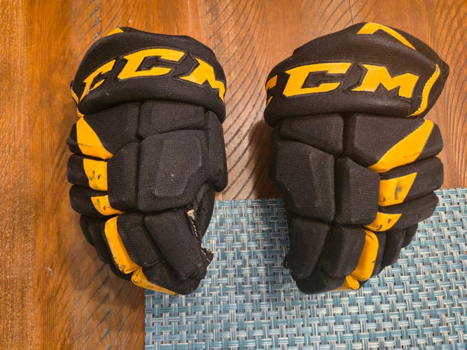 CCM JetSpeed FT485 Gloves 10" (Used)