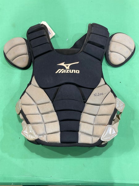 Used Youth Mizuno Catcher's Chest Protector 14"