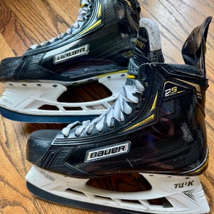 Bauer Supreme 2S Pro Hockey Skates Extra Wide Width 9.5 (Used)