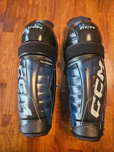 Junior CCM Tacks 13" Shin Pads (New without tags )