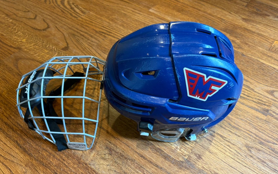 Small Bauer Re-Akt Helmet and Cage