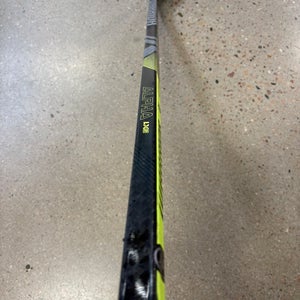 Junior Warrior Alpha LX2 Hockey Stick Right Handed | W03 40 Flex(Used)