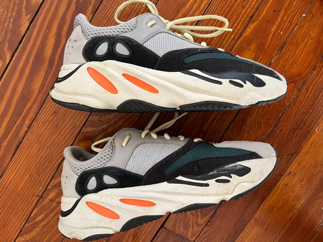Adidas Yeezy 700 - Wave runner