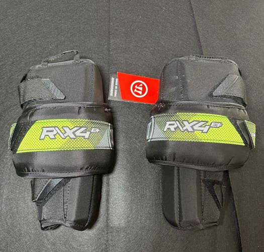 Warrior Intermediate X4 E+ knee guards (New)