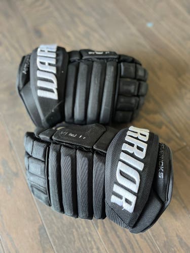 Warrior Alpha DX Pro Stock Gloves 13" (Used)