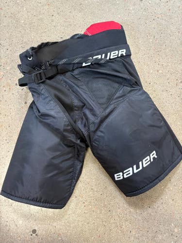 Black Junior Medium Bauer Nsx Hockey Pants (Used)