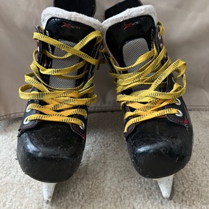 Bauer Vapor X500 Hockey Skates Regular Width 13.5 (Used)
