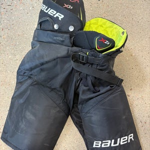 Black Junior Medium Bauer Vapor X2.9 Hockey Pants (Used)