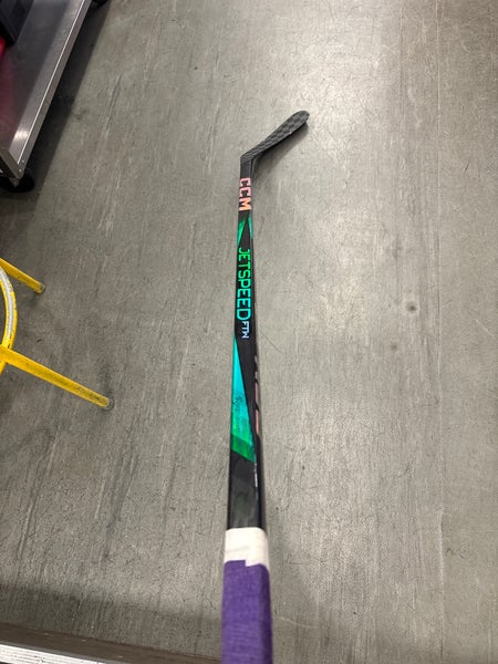 Intermediate CCM JETSPEED FTW Right Handed Hockey Stick P88 (New)
