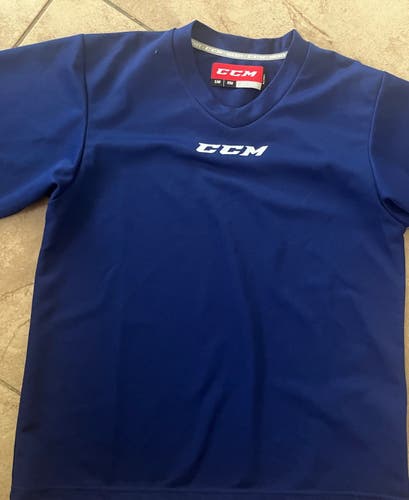 Blue Small / Medium Kids Unisex CCM Jersey (New)