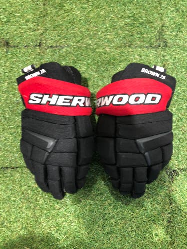 Black Senior Sher-Wood Code III Gloves 14" (Used)