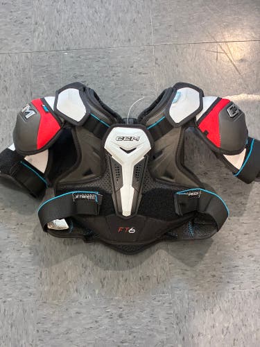 Small Senior CCM JETSPEED FT6 Shoulder Pads (Used)