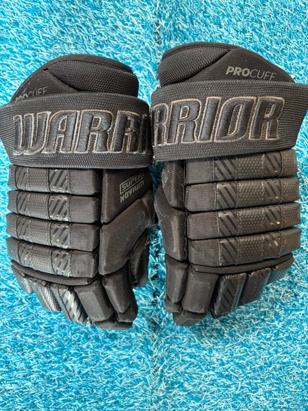 Black Warrior Super Novium Gloves 11" (Used)