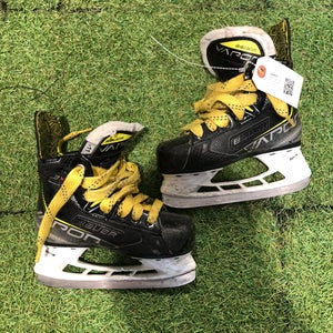 Youth Bauer Vapor 3X Hockey Skates Regular Width 11 (Used)
