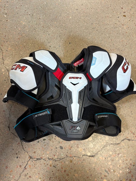 Small Senior CCM Jetspeed FT6 Pro Shoulder Pads (Used)