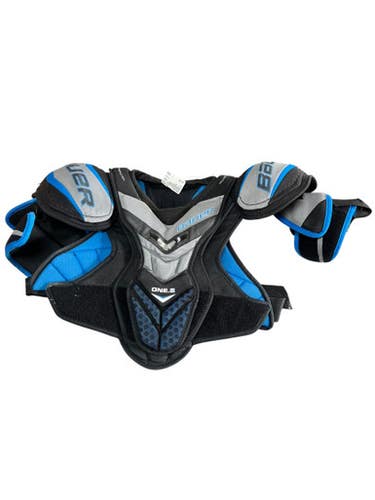 Used Bauer ONE.8 Senior Shoulder Pads MD 11833-S000165918