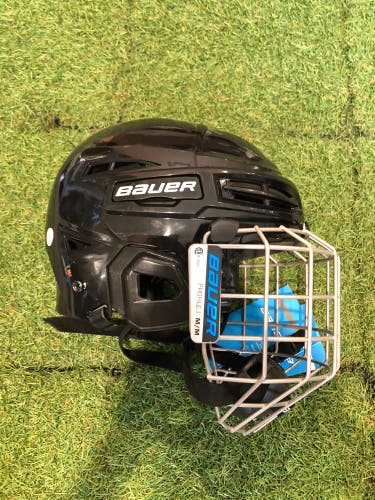 Medium Bauer IMS 5.0 Helmet (New)
