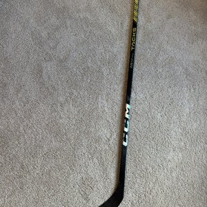 Intermediate CCM AS-VI PRO Right Handed Hockey Stick P88 (Used)