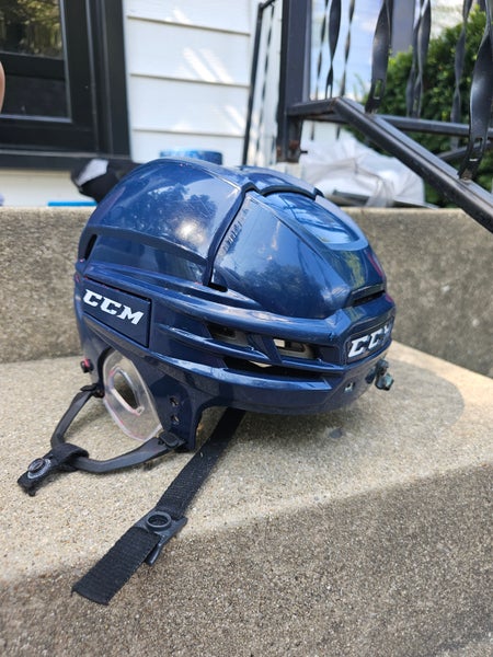 Medium CCM Tacks 910 Helmet (Used)