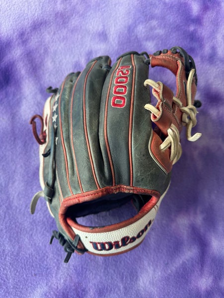 Blue Wilson A2000 RH Infield Baseball Glove 11.5" (Used)