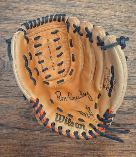 Wilson A2930 Pro Special Baseball Glove New York Yankee Ron Guidry Signature Edition