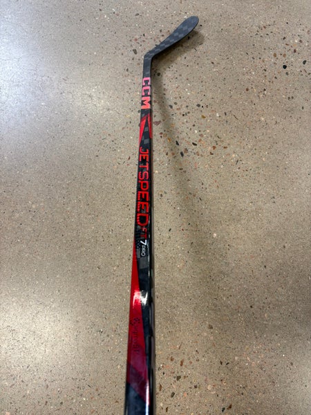 Junior CCM Jetspeed FT7 Pro Hockey Stick Right Handed | P28 50 Flex (Used)