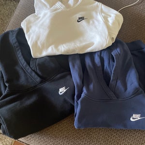 Nike- Boys Large Nike Sweatshirts (Used)- 3