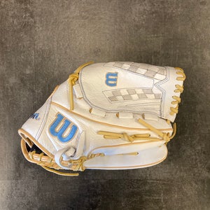 Wilson A1000 Outfield Softball Glove | RH 12.5"
