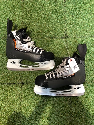 Senior Easton Synergy EQ2 Hockey Skates Regular Width 10.0 (Used)